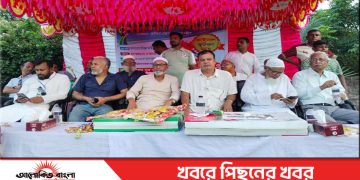 টাঙ্গাইলের ধুলটিয়া গ্রামে উত্তরণ যুব সংঘের উদ্যোগে প্রিমিয়ার ফুটবল লীগের ফাইনাল অনুষ্ঠিত