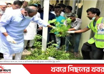 টাঙ্গাইলে ডেঙ্গু প্রতিরোধ ও পরিচ্ছন্নতা অভিযান নিজ হাতে পরিষ্কার করলেন- প্রতিমন্ত্রী টুকু